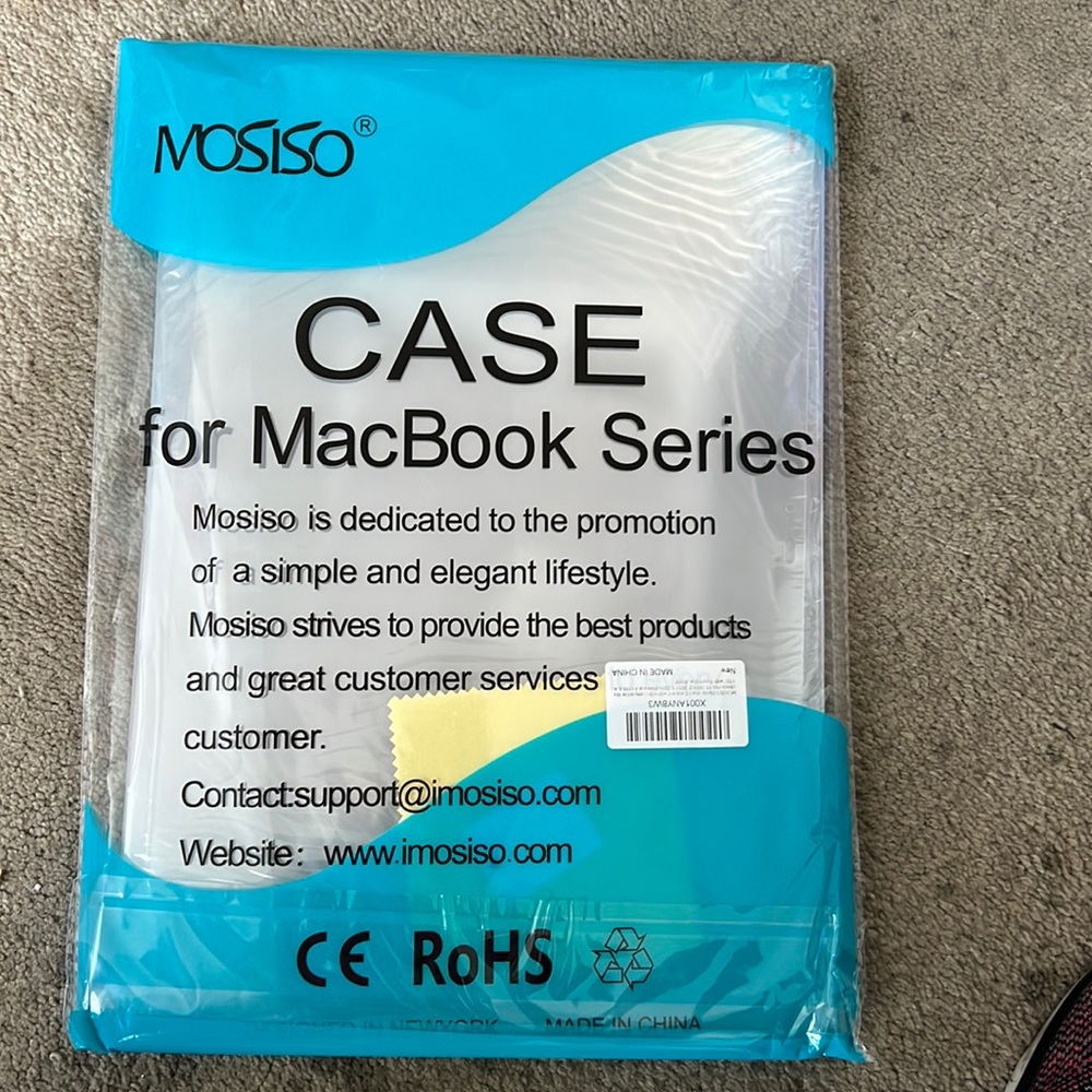 Hard Shell clear frost case for Mac Book 15”